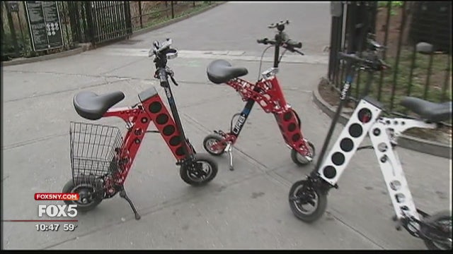 Folding electric scooter