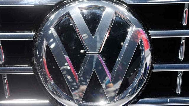Volkswagen brand US sales fall nearly 25 percent in November