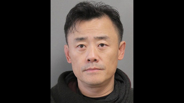 Comedian Zhou Libo faces gun, crack charges on Long Island