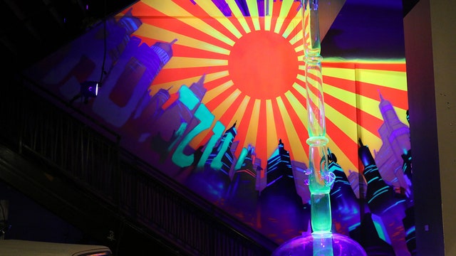 Marijuana museum in Las Vegas features 24-foot bong