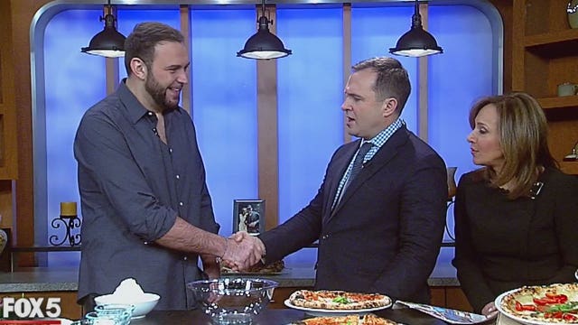 Pizza diet helps man lose 94 lbs.