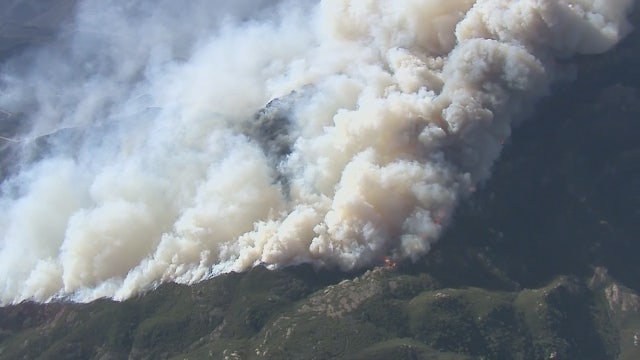 Woolsey Fire spreads to 97,114 acres on sixth day; flare-up near Lake Sherwood
