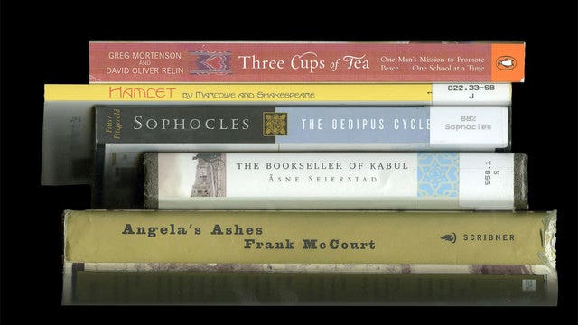 Bookstore owner slammed for 'browsing fee'