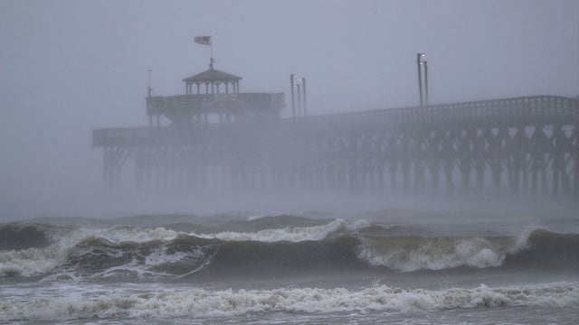 Florence grounds more than 2,100 flights
