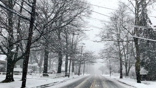 Snowstorm hits Long Island, Connecticut
