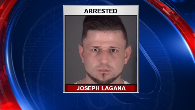 Deputies: Man gets into argument over Philly cheesesteak bun at flea market