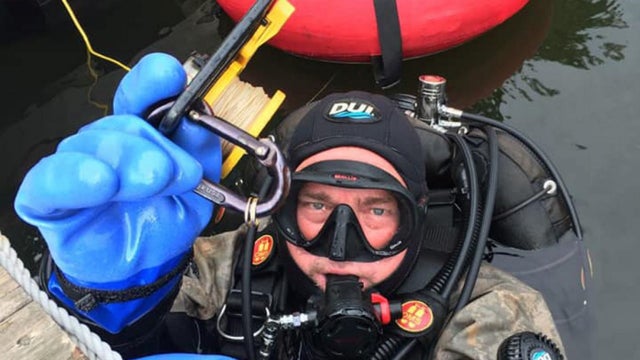 Diver helps woman, 86, recover wedding ring she lost in Pennsylvania lake