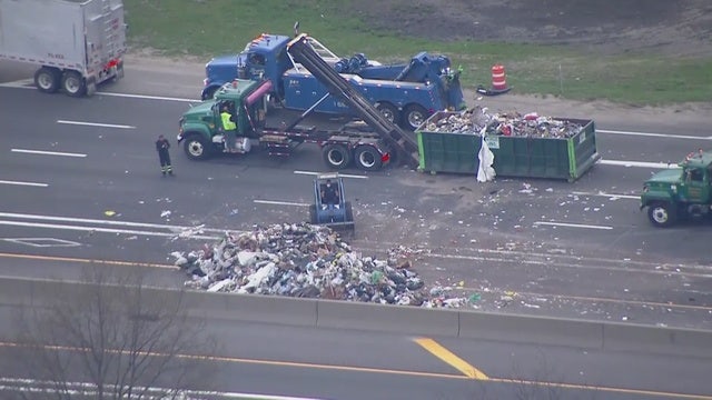 Garbage spill closes LIE