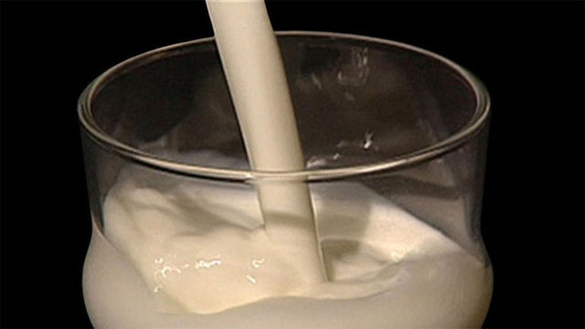 Lawmakers celebrate raw milk, deny being sickened by it