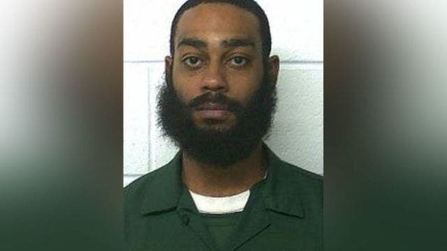 Robber sues over being shot in liquor store