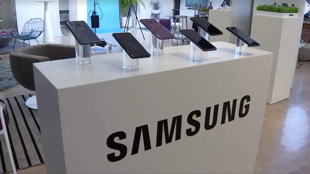 New Samsung phone: Nicer camera, static design, higher price