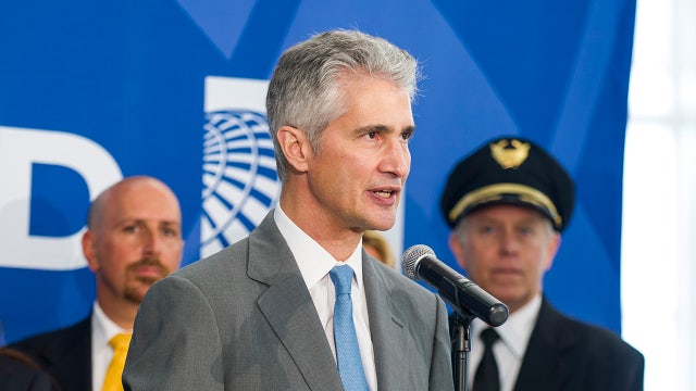 United CEO Jeff Smisek out amid Port Authority probe