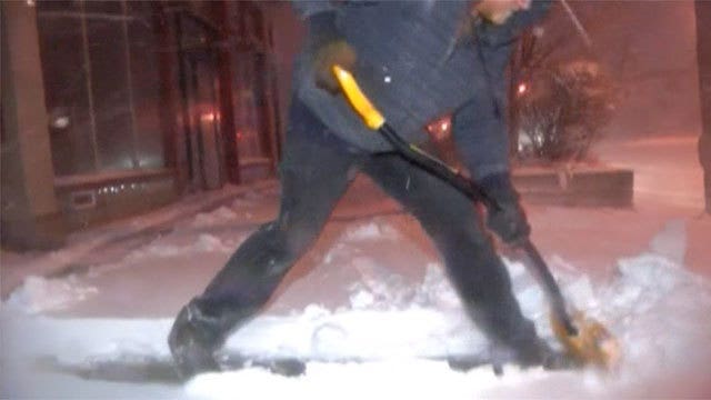 Over 360,000 without power in New York blizzard