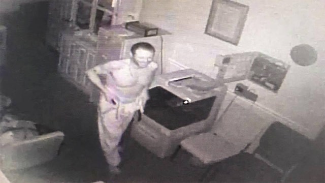 Burglar steals dead man's clothes from funeral home