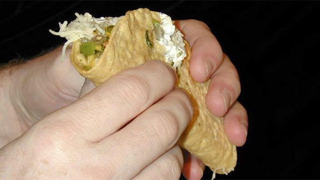 Woman shoots boyfriend over cold taco