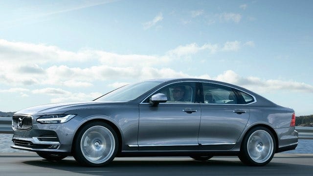Volvo replaces S80 with S90 luxury sedan