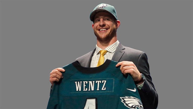 NFL quarterback gets stuck in gas station bathroom