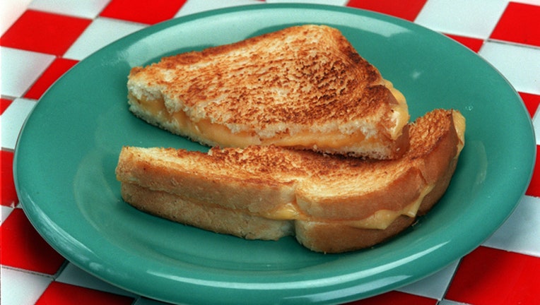 e4fb191b-GETTY grilled cheese_1565198964621.jpg-407693.jpg