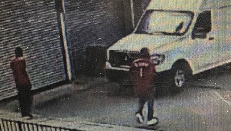 517a2ebc-amazon-van-stolen_1568063088514.jpg