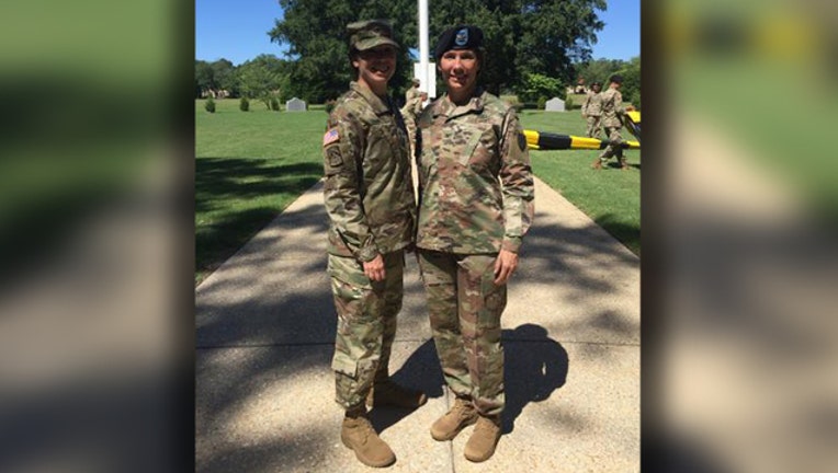 b10aa670-army general sisters_1567916009392.jpg-401385.jpg