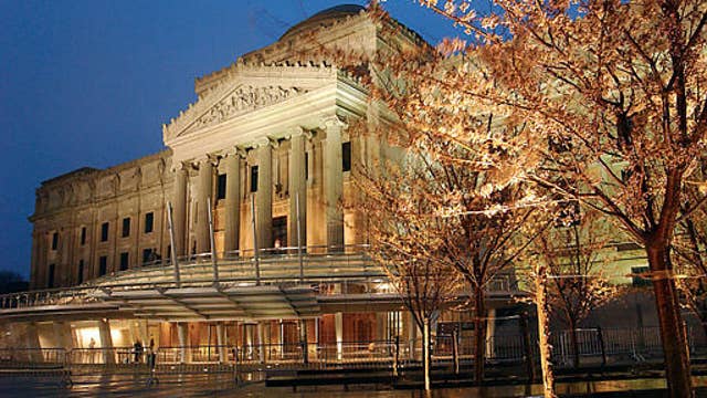 Man dies in freak banister accident at Brooklyn Museum