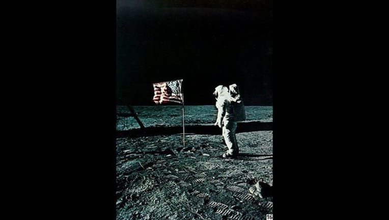 ecfa555f-moon-landing_1562859362619.jpg