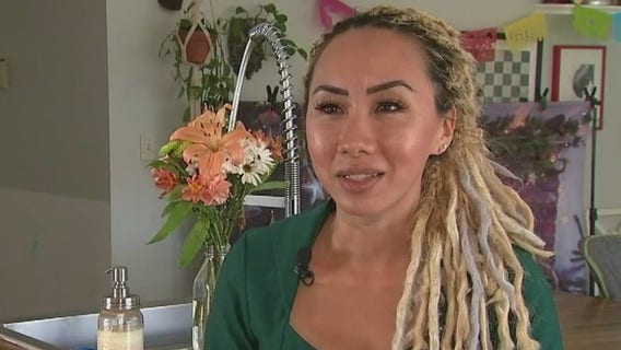 Thanksgiving open house: LI woman welcomes strangers for the holidays