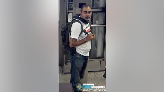 NYPD searching for UES subway flasher