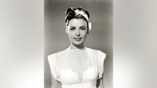 Town Hall creates 'Lena Horne' award to honor arts, activism