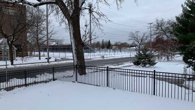 Wintry storm systems threaten to snarl holiday travel