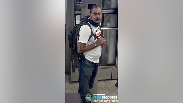 NYPD searching for UES subway flasher