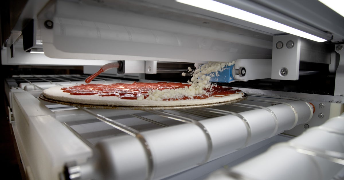 Robot can make 300 pizzas an hour | FOX 5 New York