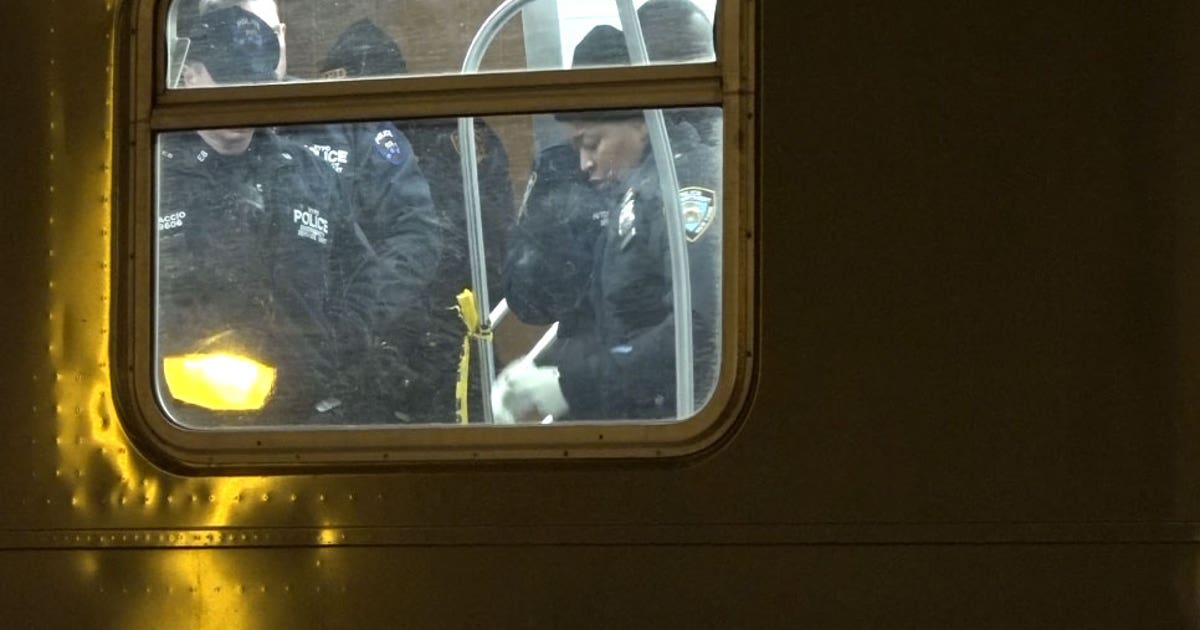 Man shot and stabbed on Brooklyn subway train | FOX 5 New York