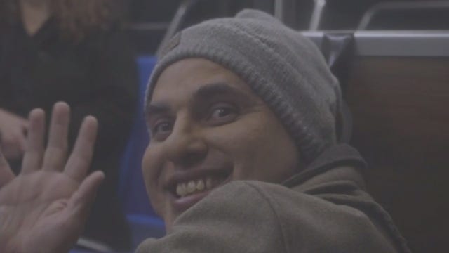 Deaf-blind actor breaks barriers