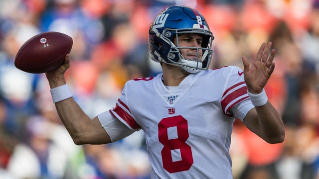 Jones throws for 5 TDs, Giants beat Redskins in overtime