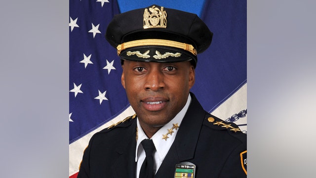 NYPD gets its first black chief of detectives