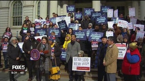 New legislation would allow immigrants to vote in municipal elections in NYC