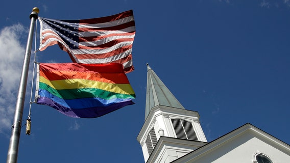 Methodists propose split in gay marriage, clergy impasse