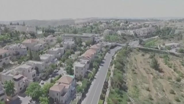 President Trump's peace plan delights Israelis, enrages Palestinians
