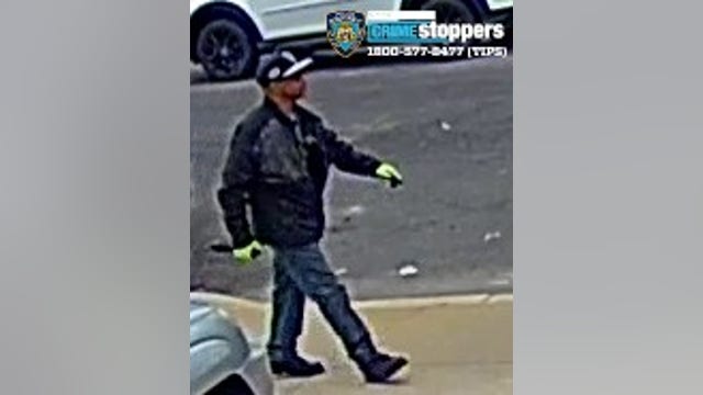 Cop impersonator assaults UPS driver in truck