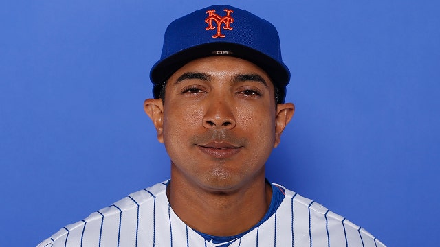 Mets name Luis Rojas as manager; replaces Carlos Beltrán