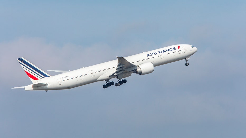 An Air France Boeing 777-300 taking off