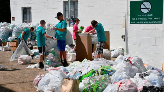 NJ takes up ban on plastic, paper bags after bill stalled