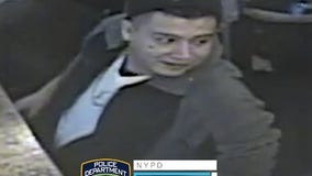 NYPD searching for suspect who stabbed man multiple times in Chelsea