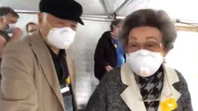 Grandparents rap about 'coronavirus blues,' dance with glee after Grand Princess docks in Oakland