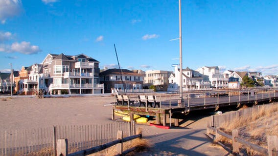 Dune-hating Jersey Shore town to poll residents on boardwalk