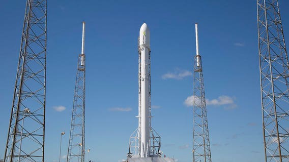 SpaceX faces toilet troubles ahead of launch