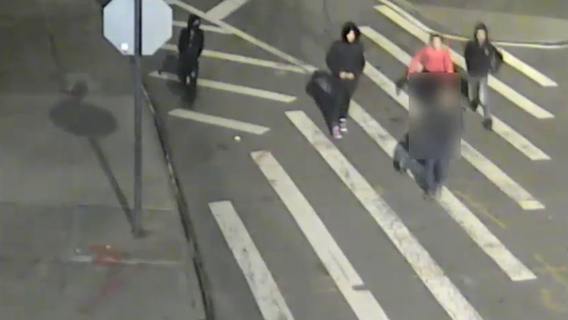 NYPD: Group of suspects attack, rob man in the Bronx