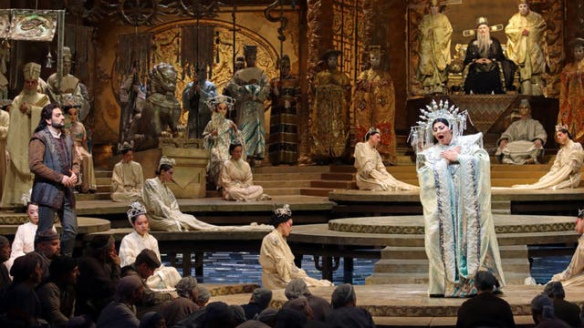Met Opera cancels season, stops pay of orchestra, chorus