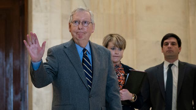 As crisis deepens, Congressional rescue deal teeters